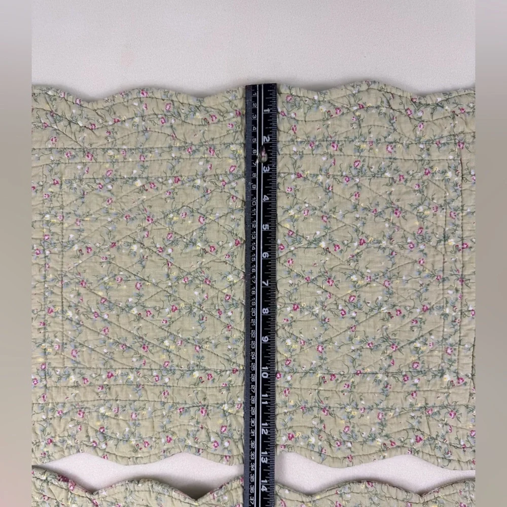 Floral Quilted Reversable Table Runner and Placemat Set in Sage Green